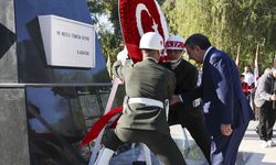 KKTC'nin 42. kuruluş yıl dönümü ve 15 Kasım Cumhuriyet Bayramı törenlerle kutlandı