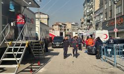 Kocaeli'de 7 katlı apartmanın çöktüğü bölgede çalışmalar sürüyor