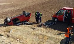 Konya'da devrilen otomobildeki 1 kişi öldü, 2 kişi yaralandı