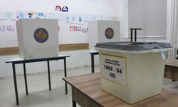Kosova'da halk, yerel seçimin ikinci turu için sandık başında