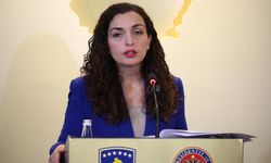 Kosova'da hükümeti kurma yetkisi Glauk Konjufca'ya verildi
