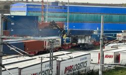 Küçükçekmece'de tren garındaki konteynerde çıkan yangın söndürüldü