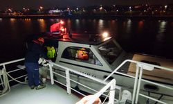 Marmara Denizi'nde makine arızası yaşayan tekne kurtarıldı