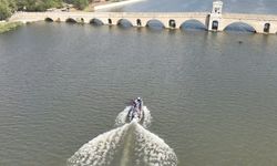 Meriç Nehri'nde zodyak botla sınır devriyesi