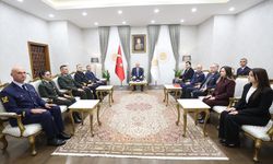 Milli Savunma Bakanı Güler, bakanlık bünyesindeki öğretmenlerle bir araya geldi