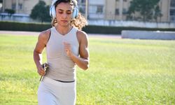 Milli sırıkla atlamacı Parlak 'çıtayı' yine en üste koyacak