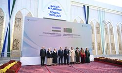 Özbekistan ve Türkmenistan arasında ortak sınır ticaret bölgesi açıldı