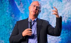 Putin'in temsilcisi Dmitriyev: 'Avrupa, Rus gazını bırakarak 1,4 trilyon dolar kaybetti'