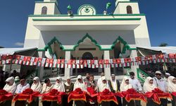 Sadakataşı Derneğince Vietnam'da inşa edilen cami ile okul hizmete açıldı