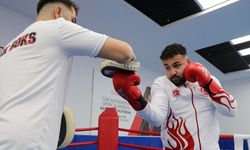 Stajyer avukat milli kick boksçu Yakar'ın 'çifte' hedefi