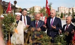 TBMM Başkanı Kurtulmuş, Adıyaman'da Deprem Şehitleri Mezarlığı'nı ziyaret etti