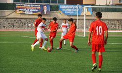 Tekirdağ'da Roman çocuklar dostluk maçı yaptı