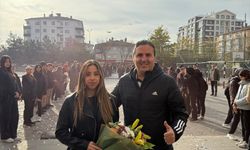 Trampolinde dünya ikincisi Ada Kanat, Çankırı'daki okulunda coşkuyla karşılandı