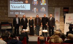 Uluslararası Yazarlar Buluşması'nda dijital dönemde yazarlık konusu ele alındı