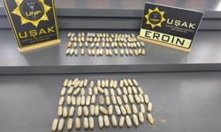 Uşak'ta midelerinde 1 kilo 100 gram uyuşturucu bulunan 2 şüpheli tutuklandı