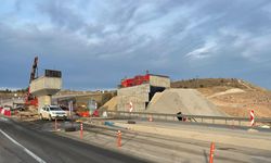 Uşak'ta üst geçit inşaatından düşen işçi öldü