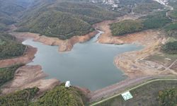 Yalova'nın su ihtiyacını karşılayan Gökçe Barajı'nda su seviyesi yüzde 10'a geriledi