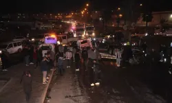 Şırnak’ta freni boşalan vinç dehşet saçtı: 6 araca çarptı, 7 kişi yaralandı