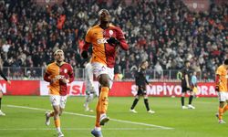 Galatasaray, Samsunspor’u nefes kesen maçta 3-2 mağlup etti