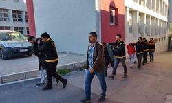 Adana'da bir kişinin tabancayla vurularak öldürülmesiyle ilgili 5 zanlı tutuklandı