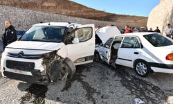 Adıyaman'da zincirleme trafik kazasında 5 kişi yaralandı