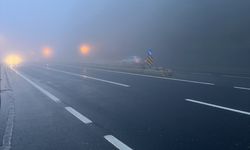 Anadolu Otoyolu'nun Bolu Dağı kesiminde sağanak ve sis etkili oldu