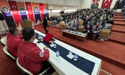 Ardahan Üniversitesi'nde TEKNOFEST'te başarı sağlamak için tecrübe paylaşımı yapıldı