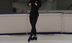 Artistik buz patenci Demirboğa, başladığı 'pistte' bitirecek