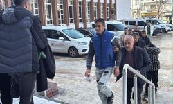 Aydın'da bir motosikletin çalınma anı araç kamerasınca görüntülendi