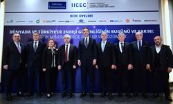 Bakan Bayraktar, 2026'nın yenilenebilir enerjide 'yeni bir rekor yılı' olacağını bildirdi: