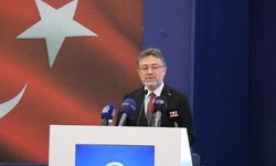 Bakan Yumaklı, MAKÜ Uluslararası Bilim ve Sanat Ödülleri Töreni'nde konuştu: