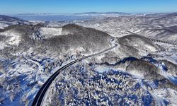Bolu Dağı'nda kar yağışıyla oluşan manzara havadan görüntülendi