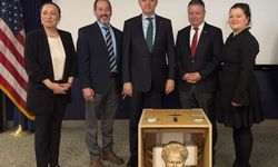 Boubon kökenli bronz imparator heykeli ve mermer Demosthenes başıyla toplam 28 eser Türkiye'ye dönüyor