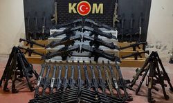 Bursa'da 2 depoya yapılan baskında 118 ruhsatsız tüfek ele geçirildi