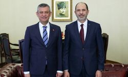 CHP Genel Başkanı Özel, KKTC Halkın Partisi Genel Başkanı Özersay ile görüştü