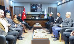 CHP Genel Başkanı Özel, Şehzadeler Belediyesini ziyaret etti