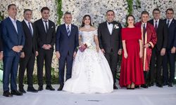 CHP Genel Başkanı Özgür Özel, Narlıdere Belediye Başkanı Uzun'un nikah törenine katıldı
