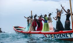 Dakar Moda Haftası balıkçı teknelerinde düzenlendi