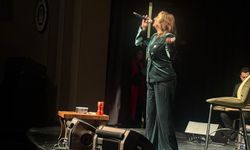 Dilek Türkan ve Derya Türkan Bursa'da konser verdi