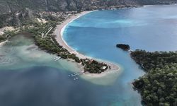 Fethiye'de Ölüdeniz'in rengi turkuaza döndü