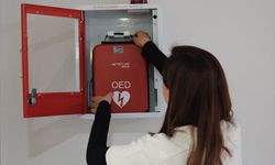 Hacettepe Üniversitesi'nde ani kalp durmalarına karşı üretilen 55 yerli cihaz kullanıma sunuldu