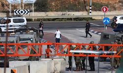 İsrail askerleri, Batı Şeria'da bıçaklı saldırı girişimi iddiasıyla vurdukları Filistinliyi ölüme terk etti