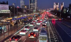 İstanbul'da akşam saatlerinde trafik yoğunluğu yüzde 83'e çıktı