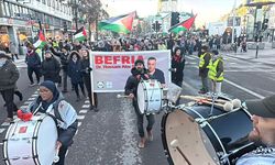 İsveç'te, ateşkese rağmen Gazze'ye saldırılarını sürdüren İsrail protesto edildi