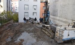 Manisa'da zemindeki kayma nedeniyle tahliye edilen 2 apartmanda incelemeler tamamlandı