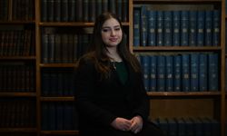 Oxford Union'ın ilk Filistinli Kadın Başkanı Elrayess: 'Burada olmam geçmişim sayesinde'