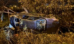 Sakarya'da hafif ticari araç ile otomobilin çarpıştığı kazada 4 kişi yaralandı