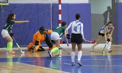 Salon Hokeyi Kadınlar Süper Lig maçları Alanya'da yapıldı