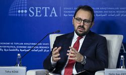 SETA'da 'Bir Yılın Ardından Suriye: Toparlanma ve Yeniden İnşa' adlı konferans düzenlendi
