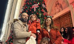 Suriye'nin Lazkiye ilinde Hristiyan vatandaşlar Noel için ağaçları ışıklandırdı